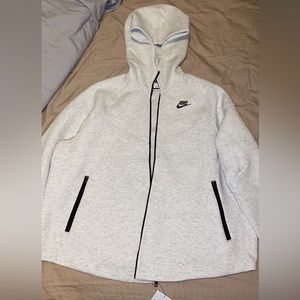 Women Nike Tech Fleece